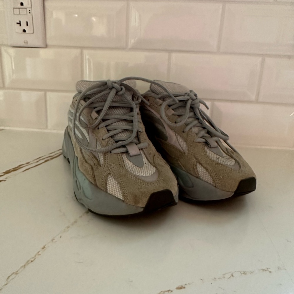 adidas Yeezy Boost 700 V2 Low Tephra